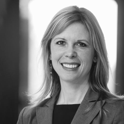Portrait en noir et blanc de Mélanie Bourassa-Forcier