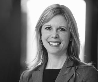 Portrait en noir et blanc de Mélanie Bourassa-Forcier