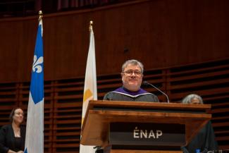 Jean-François Savard au lutrin