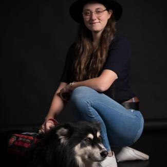 Casandra Poitras et Amarook sur fond noir